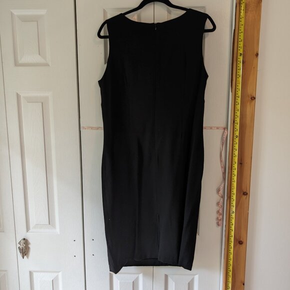 Black fitted dress LBD 12 - Picture 2 of 9